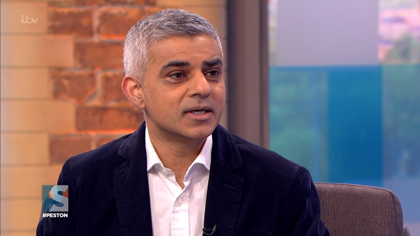 Mayor Khan says 'nothing off the table' in pollution fight ITV News