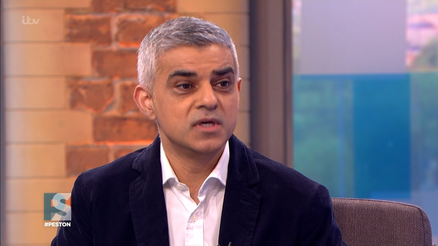 Sadiq Khan Refuses To Rule Out A Driving Ban In Central London In A Bid To Cut Pollution Itv