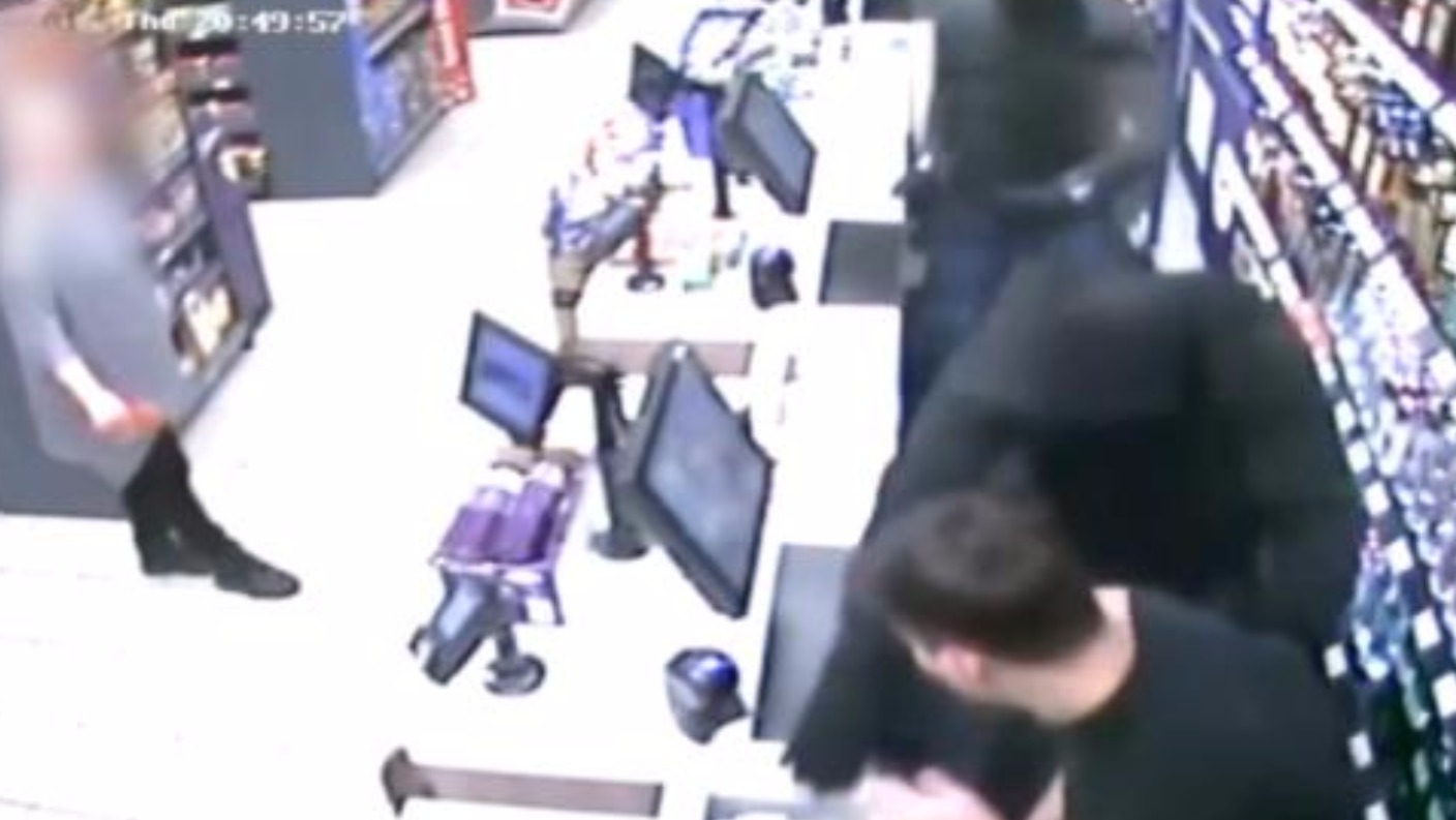 Manhunt after knife wielding robbers raid shop | ITV News Central