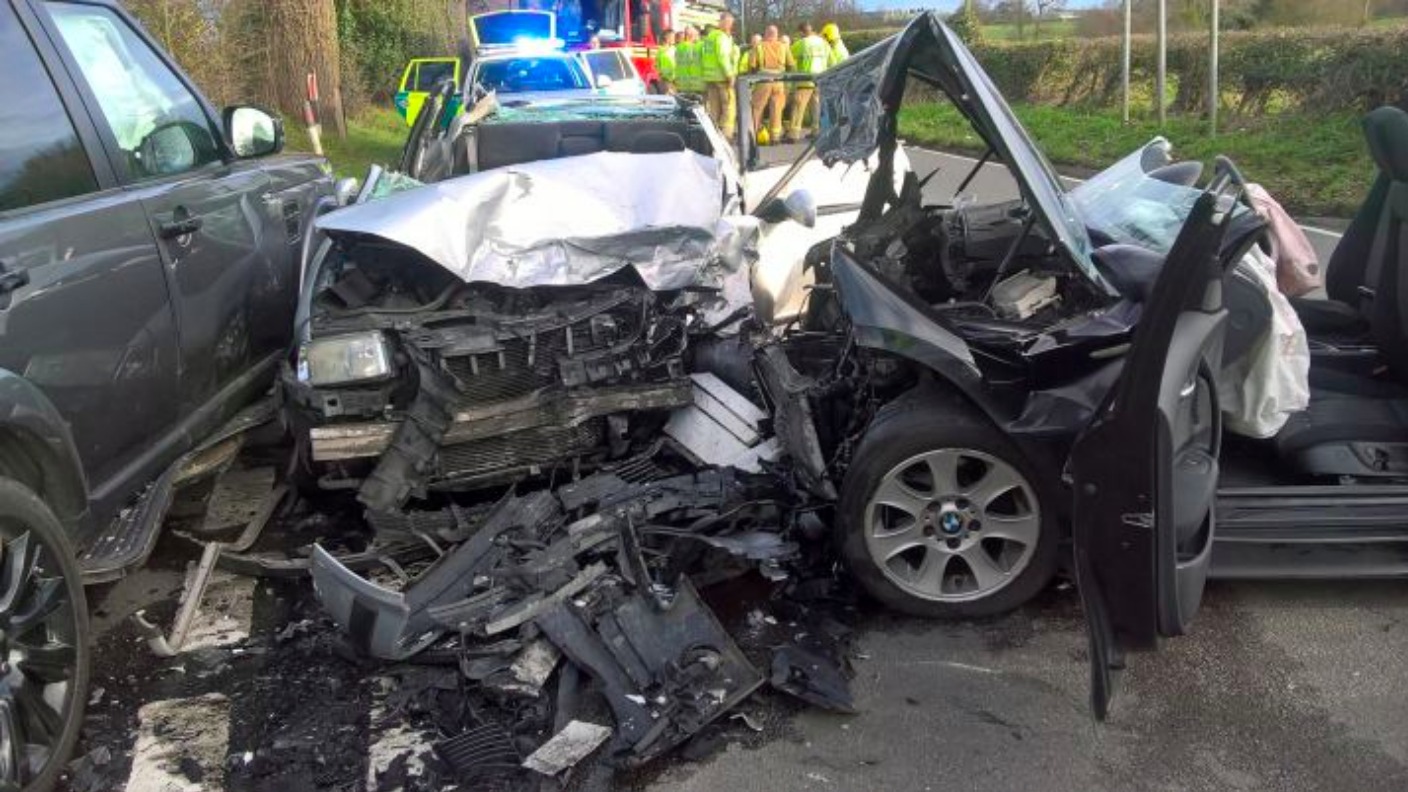 Five hurt after three car crash | ITV News Central