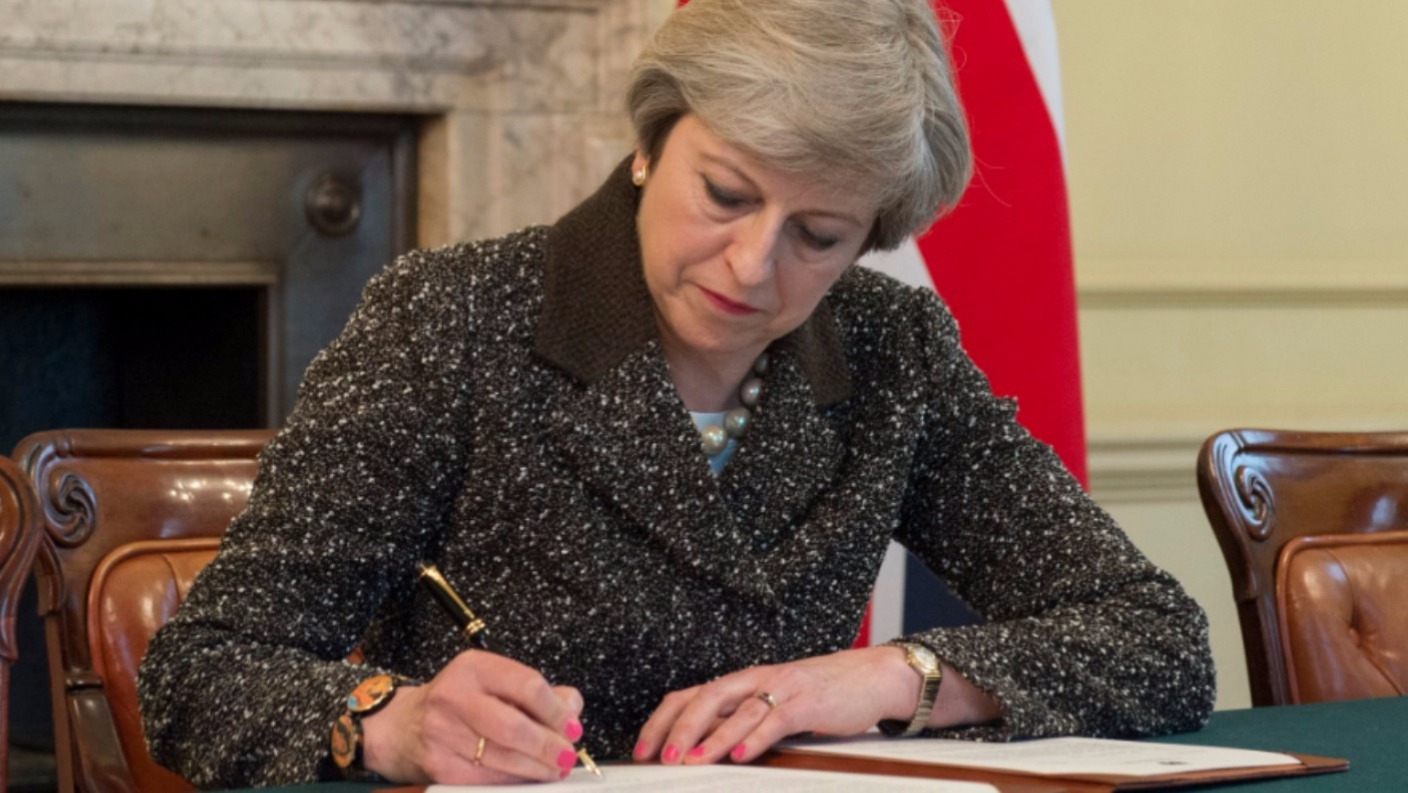 Theresa May Signs Article 50 Letter To Begin Momentous Brexit Journey Itv News 4710