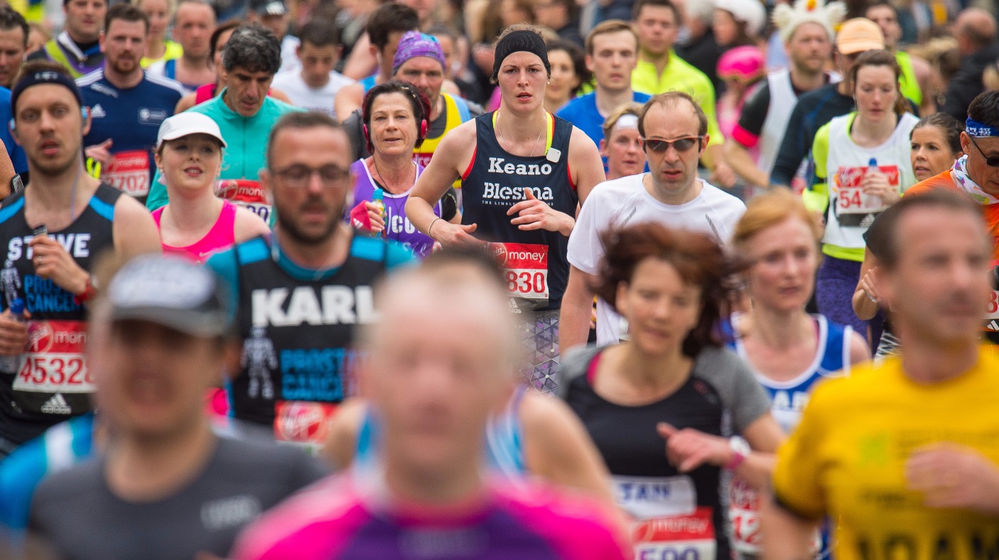 2017 London Marathon sees record number of runners sign up | ITV News