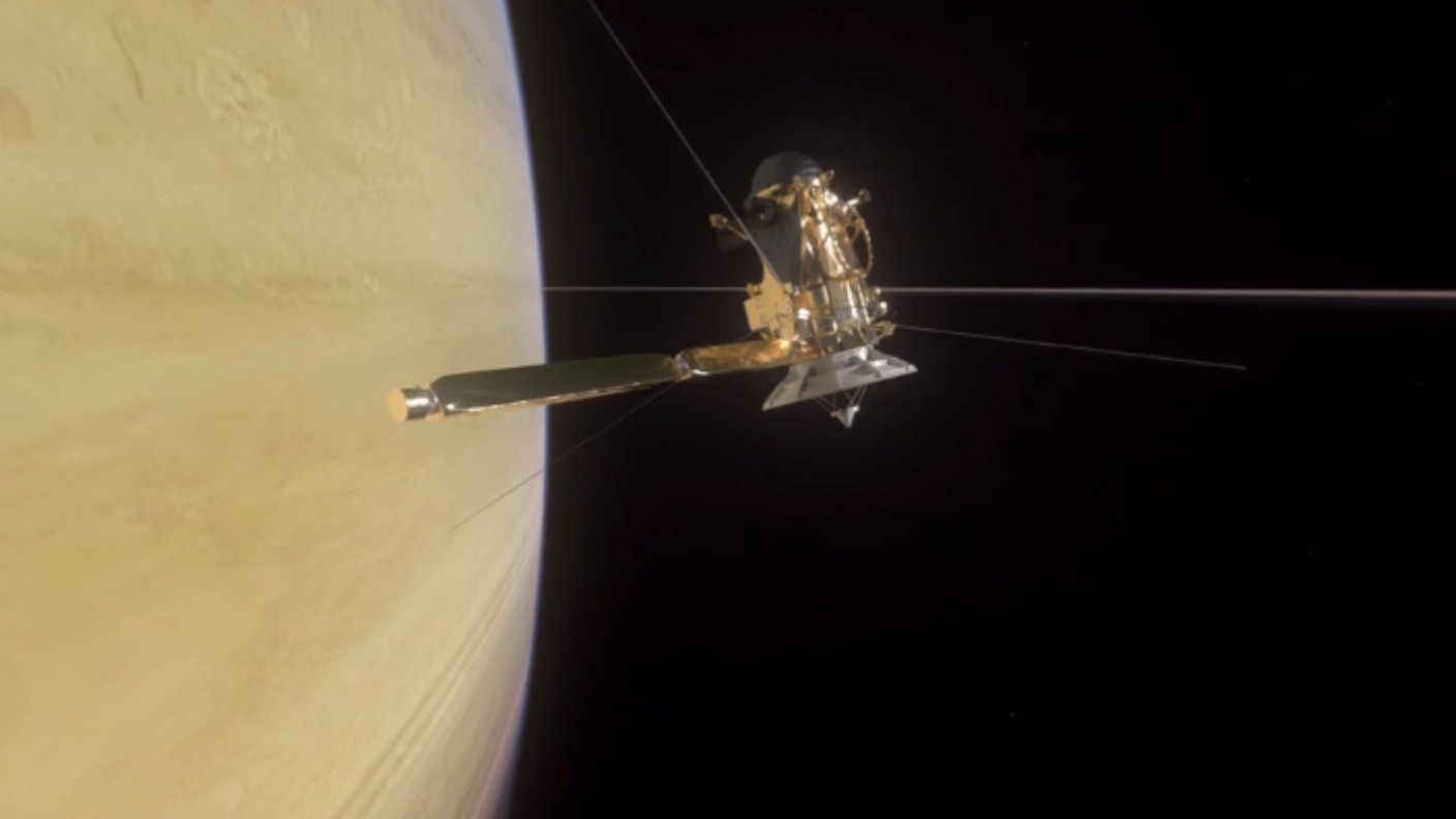 NASA's Cassini Probe Successfully Dives Through Gap Between Saturn And ...