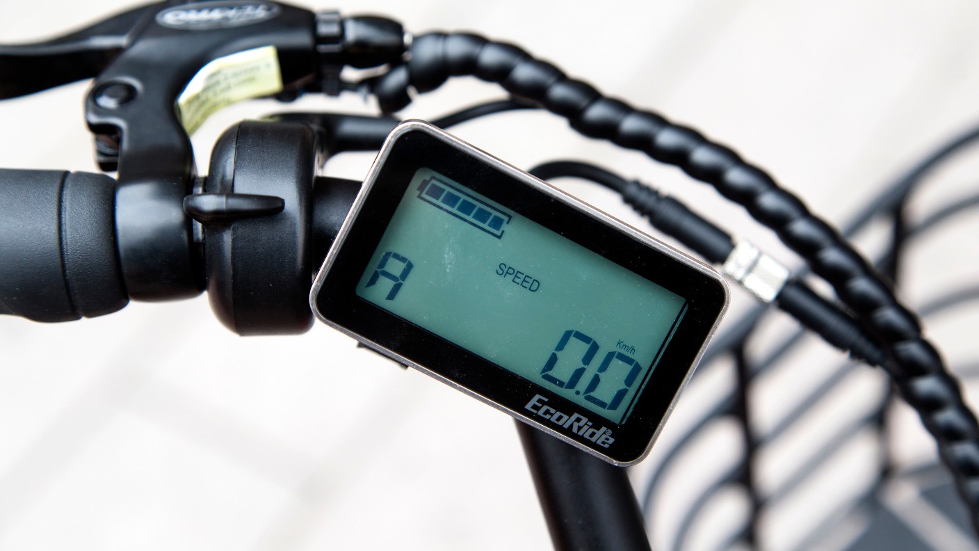 Civil servants trial new electric bike scheme in Guernsey ITV News