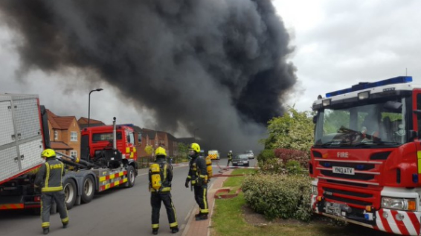 500 tonnes of plastic on fire at recycling plant | ITV News Calendar