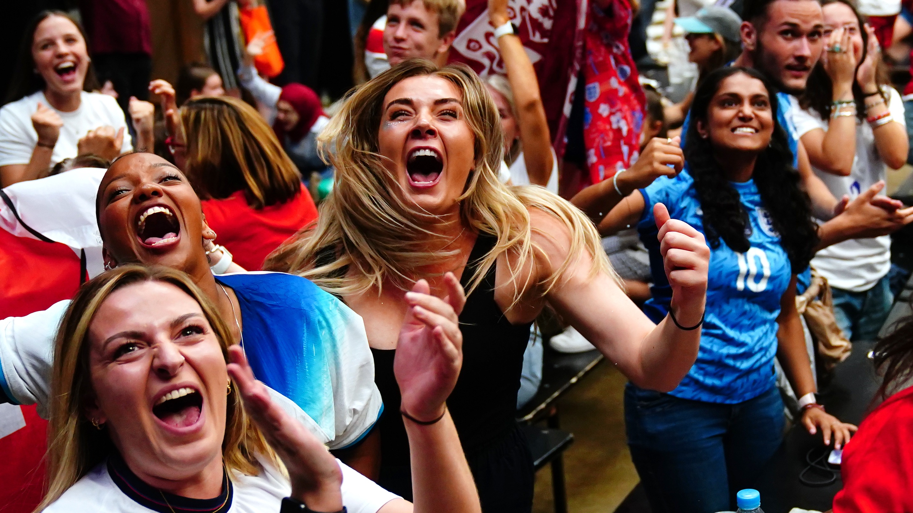 FIFA Women's World Cup: Fans on edge ahead of fierce Australia-France semi- final battle