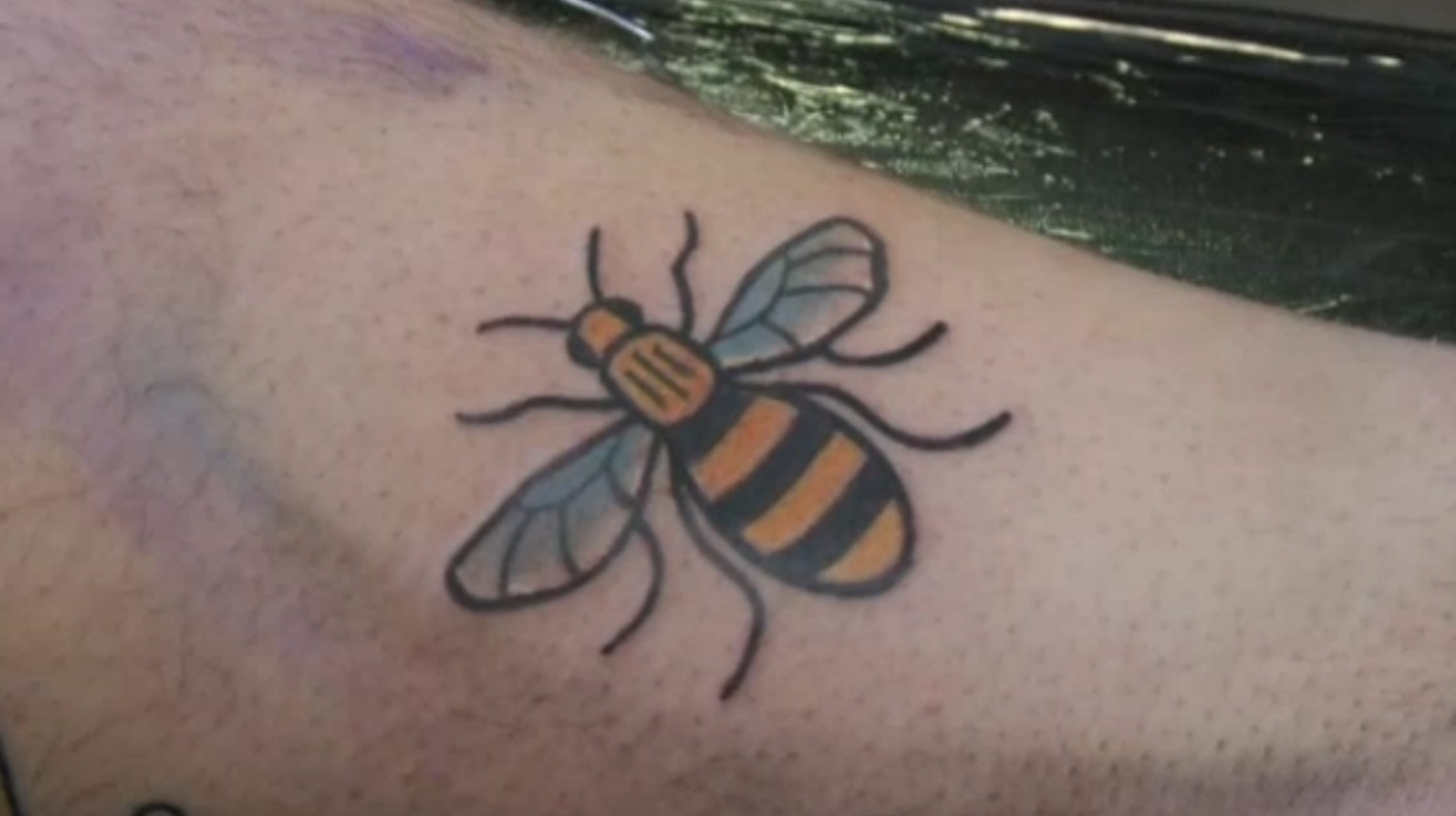 Sheffield Tattoo Parlour Inks Dozens Of Bee Symbols In Aid Of Manchester Terror Attack Appeal Itv News Calendar