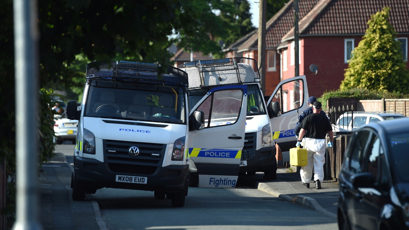 Three Arrested Over Manchester Bombing Released Without Charge | ITV News