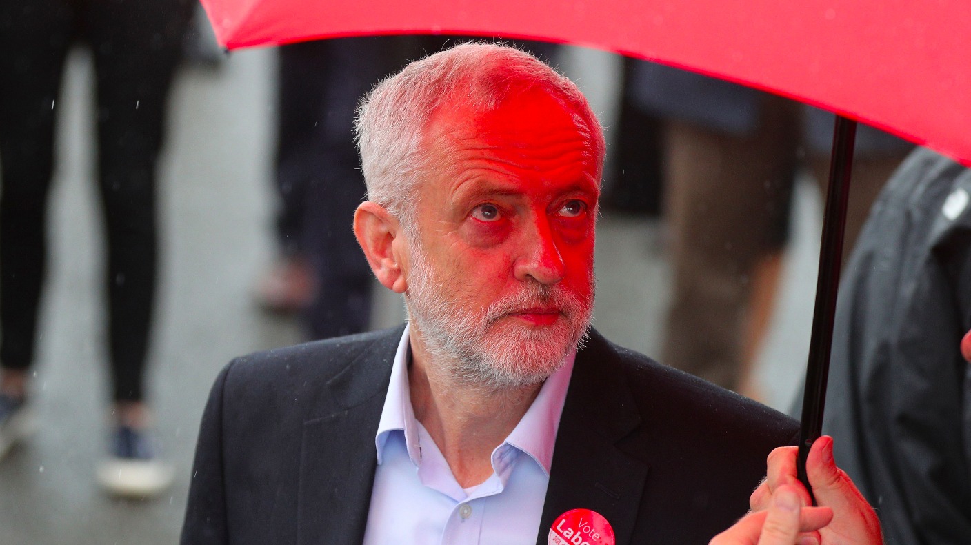 Corbyn calls for Prime Minister to quit during North East visit | ITV ...