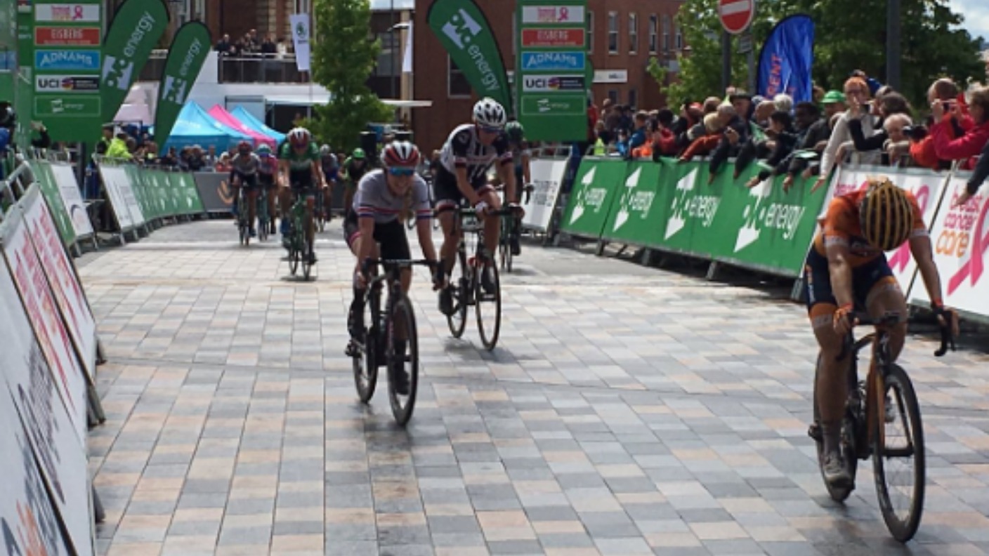 The Women's Cycling Tour comes to StokeonTrent ITV News Central