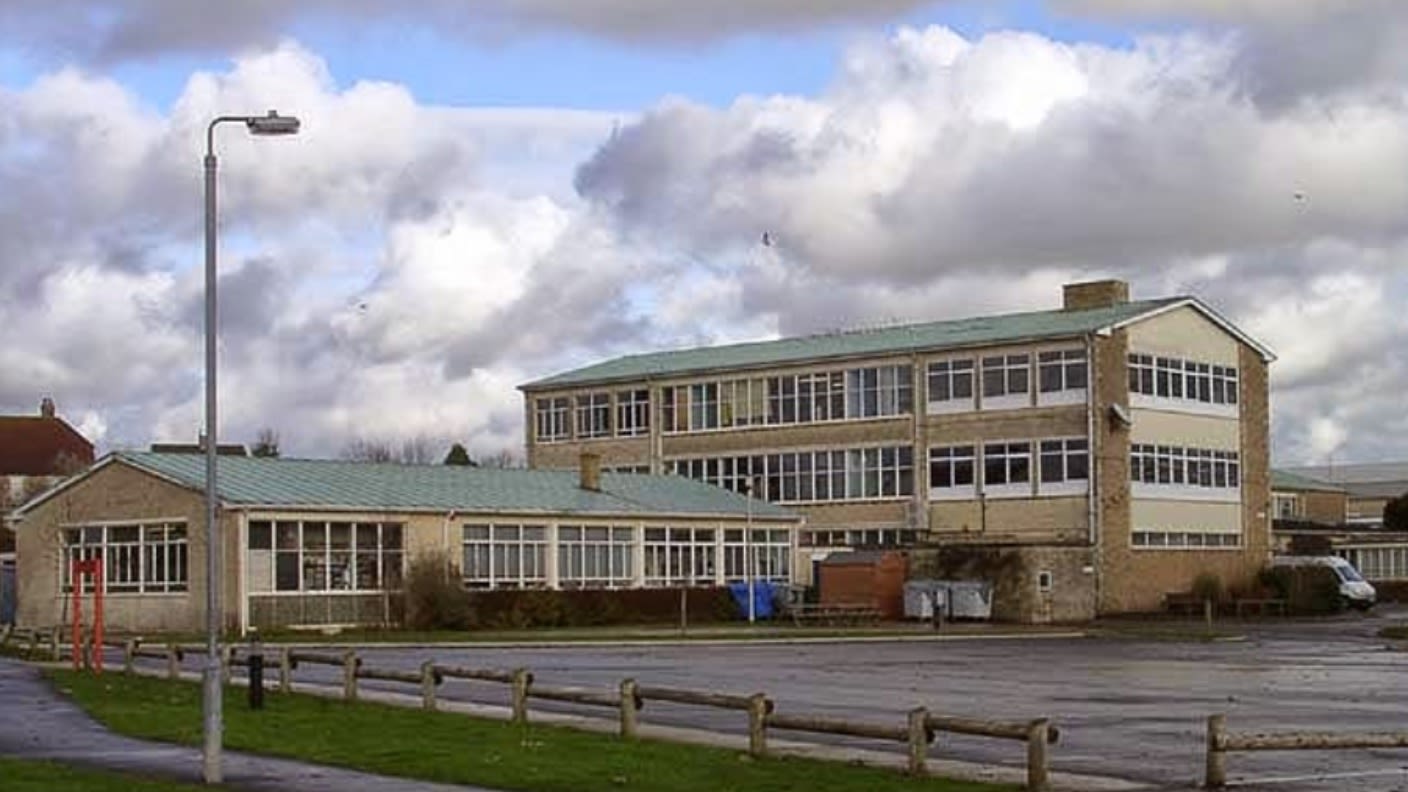 Extra police patrols near school after attempted abduction ITV