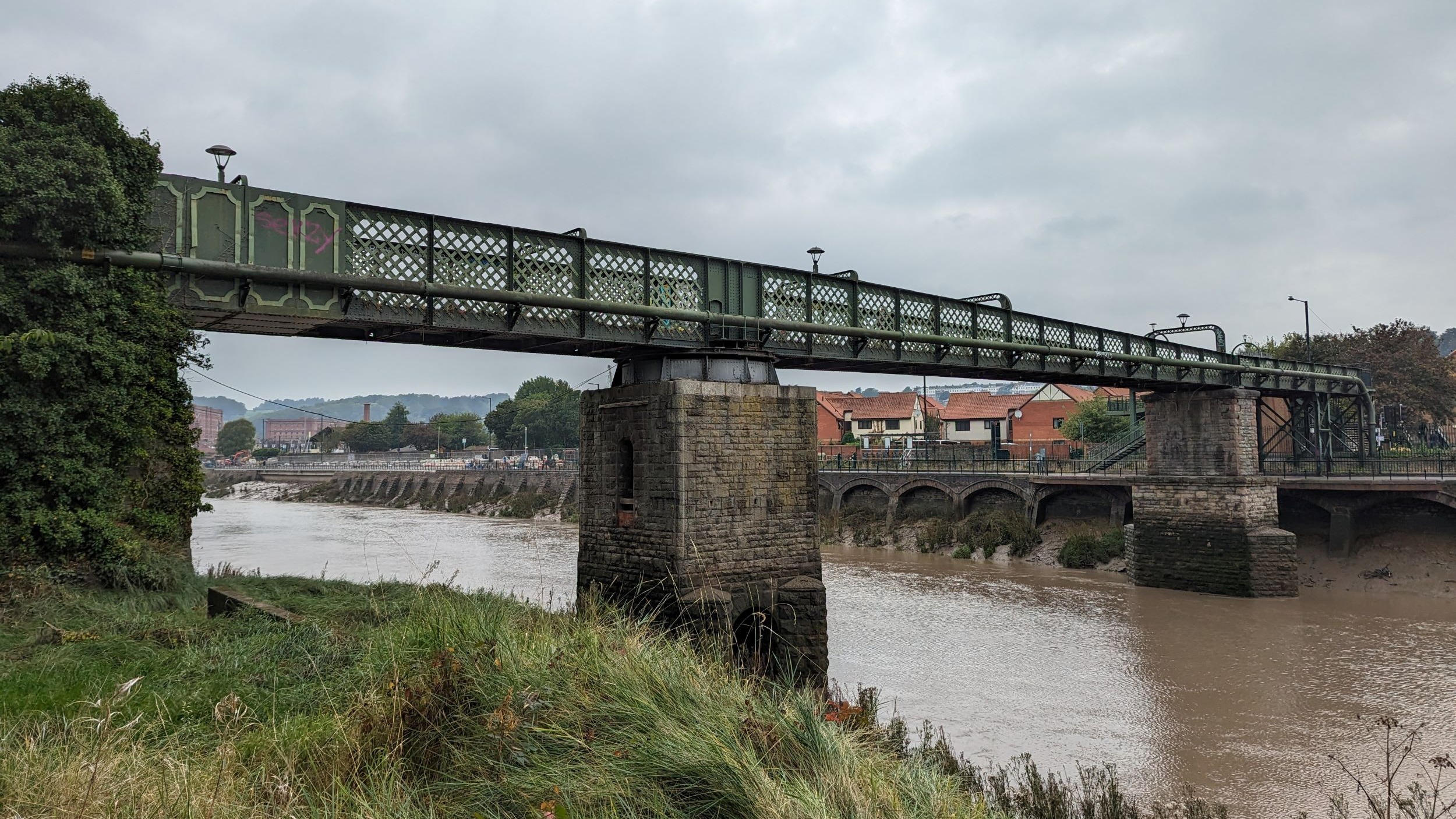 Vauxhall Bridge will become latest in Bristol to close for two