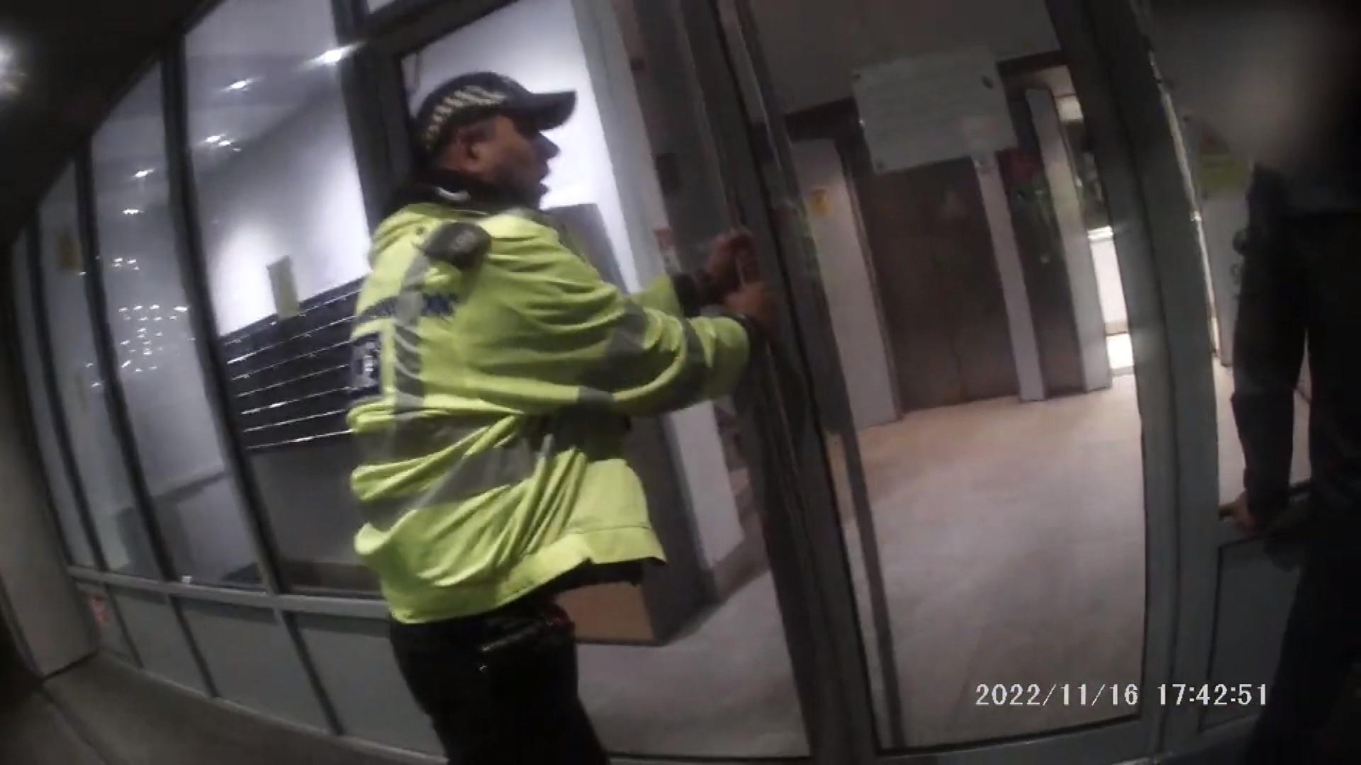 Bodycam Shows Officers Saving Mum And Children From Fire In Leicester ...