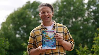 Jamie Oliver withdraws book over 'stereotyping' Indigenous Australians