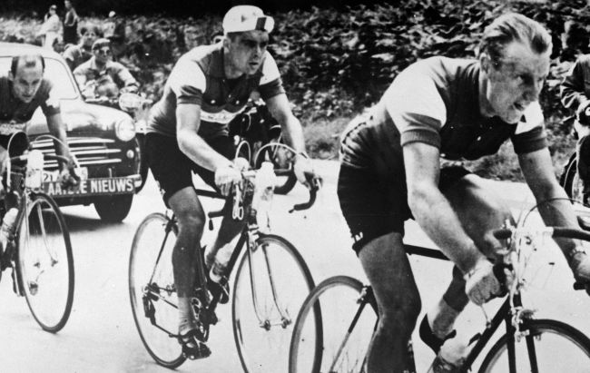 Image of Brian Robinson on a bike competing in the Tour de France