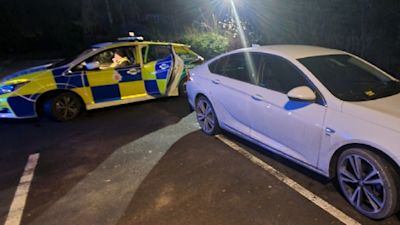 Police stopping tourists travelling unlawfully in the Cotswolds
