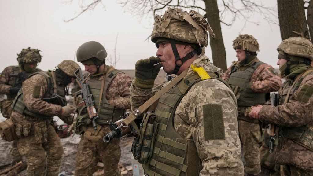 US says Russia could invade Ukraine within days - even during Winter ...