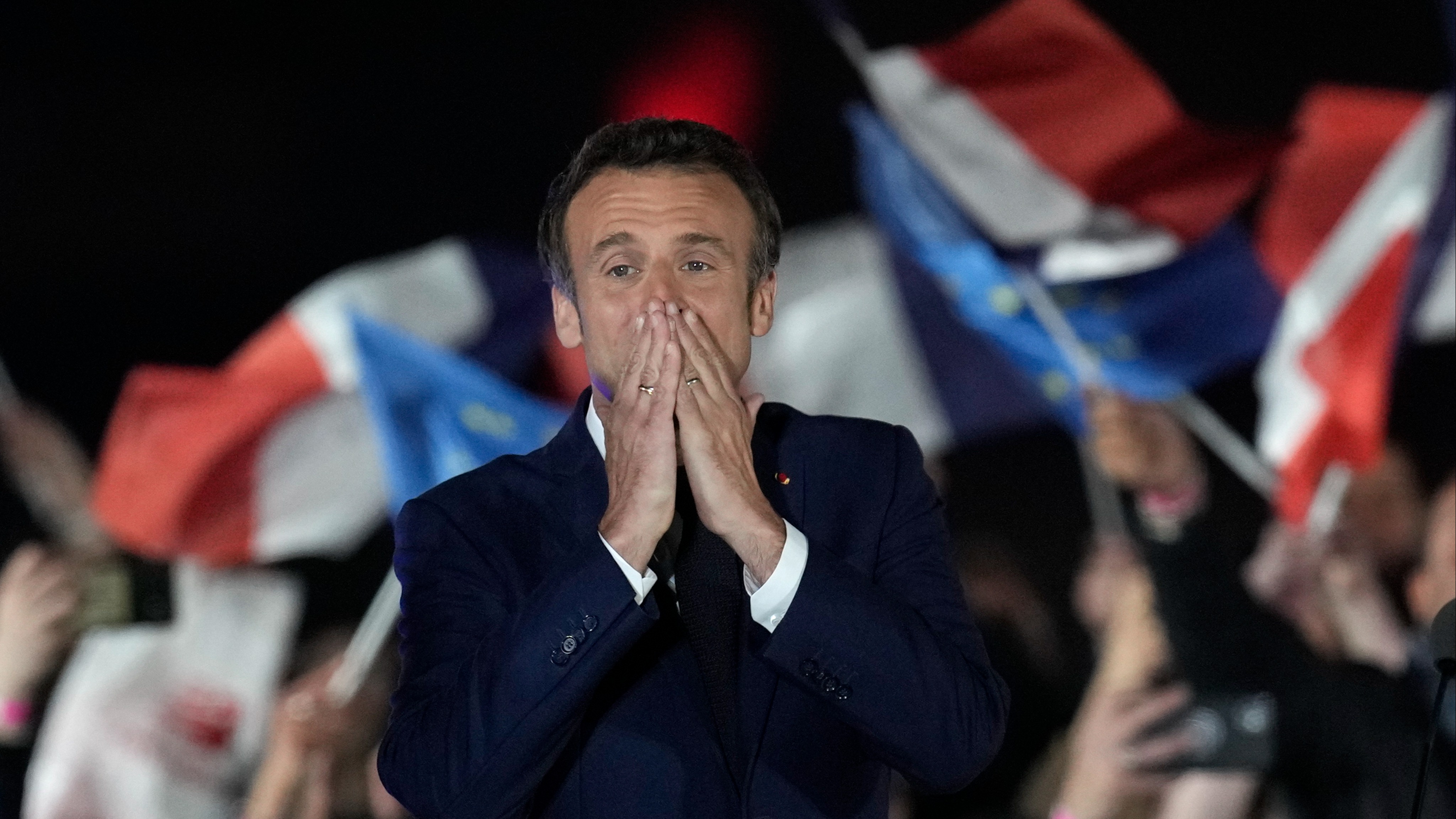 Парламентские выборы во франции. Эммануэль Макрон 2022. Макрон выборы во Франции 2022.