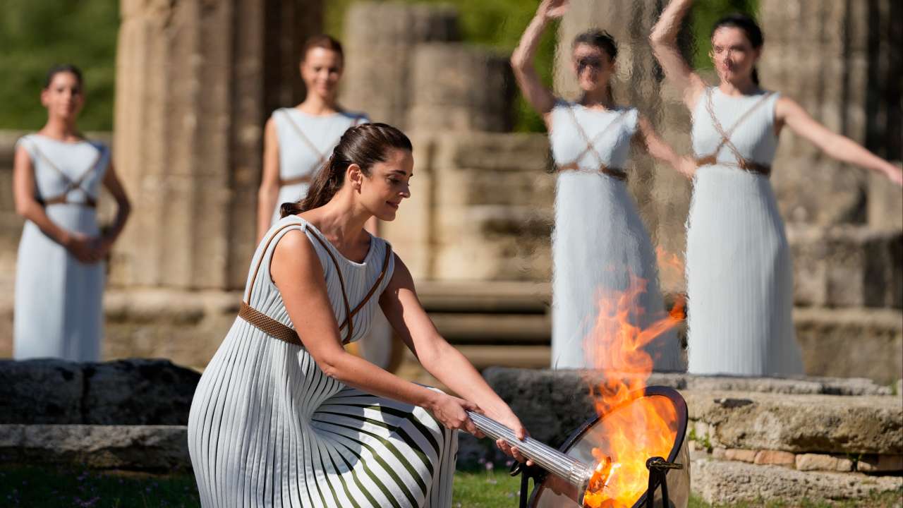 Olympic torch begins journey to Paris after lighting ceremony in Greece