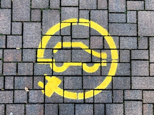 Two new electric vehicle charging points installed in Guernsey ITV