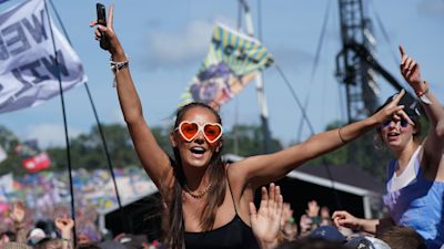 The crowd watch soul singer Diana Ross fill the Sunday teatime legends slot on the Pyramid Stage