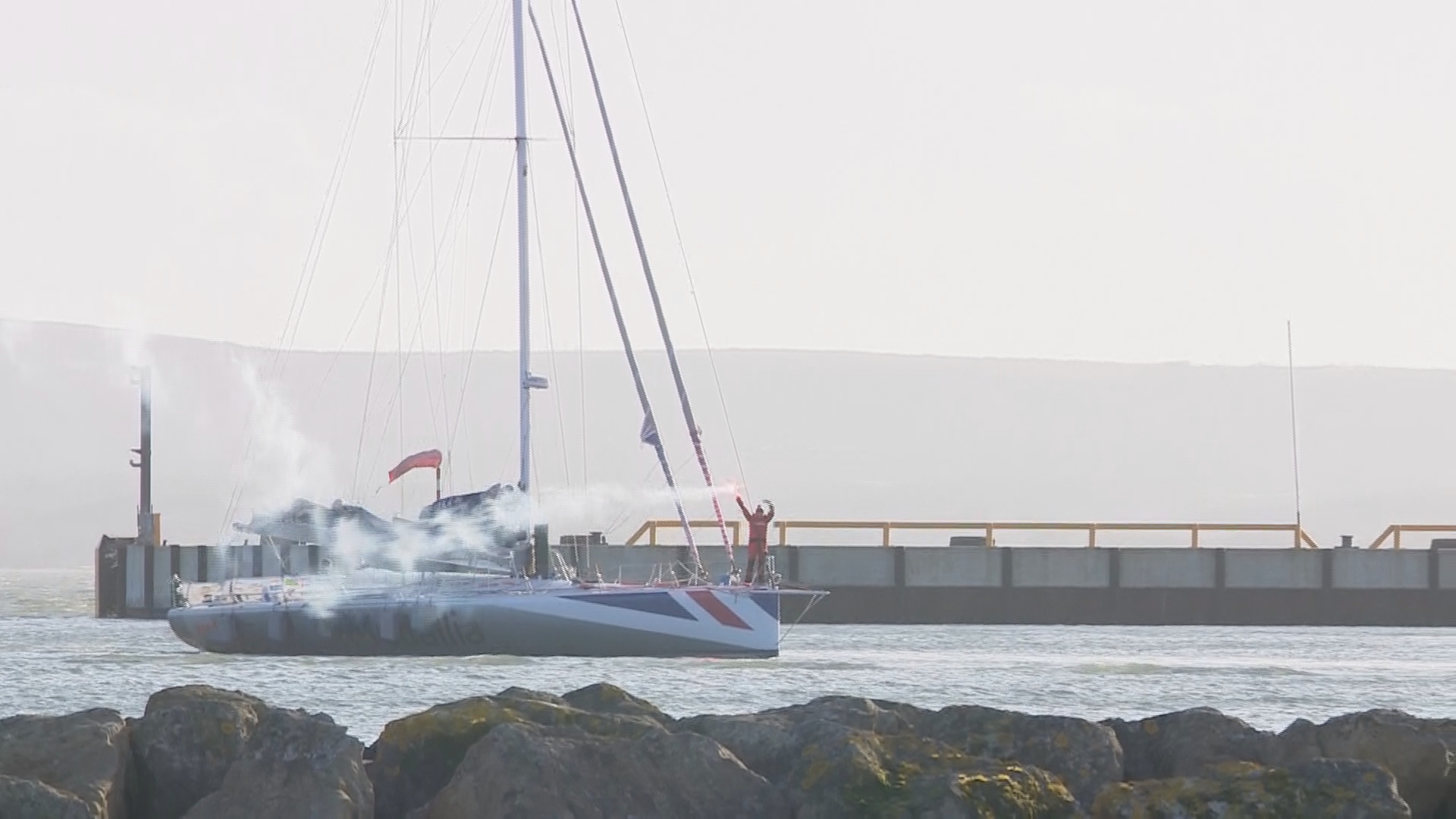 Dorset Sailor Pip Hare returns to Poole after after completing the