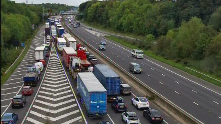 M1 motorway closed between Rotherham and Sheffield due to multi