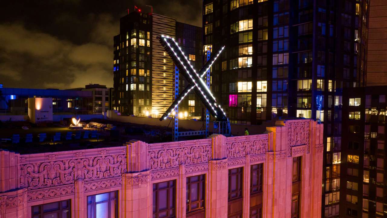 Flashing 'X' sign removed from former Twitter HQ after local complaints