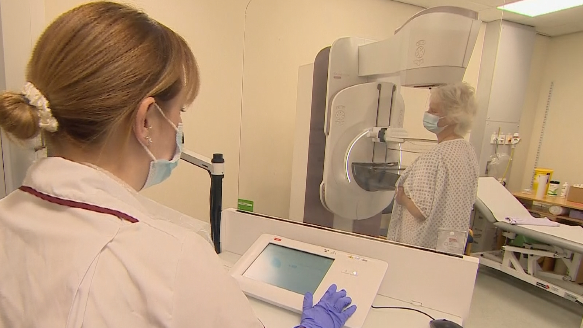 10000 Women Needed For Trial That Could Revolutionise Breast Cancer Treatment Itv News