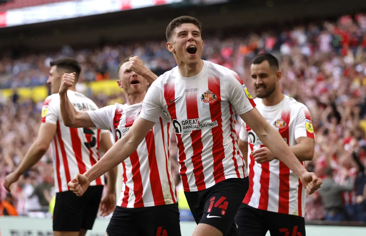 Sunderland Win Promotion To Championship In Front Of Thousands Of ...