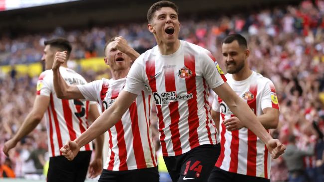 Sunderland’s Ross Stewart celebrates scoring their side’s second goal of the game 
