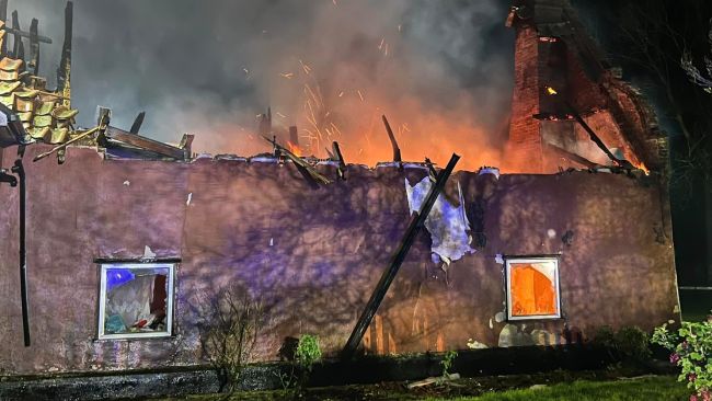 Fire crews battled a blaze at a farmhouse in Saxmundham.
Credit: Suffolk Fire and Rescue Service