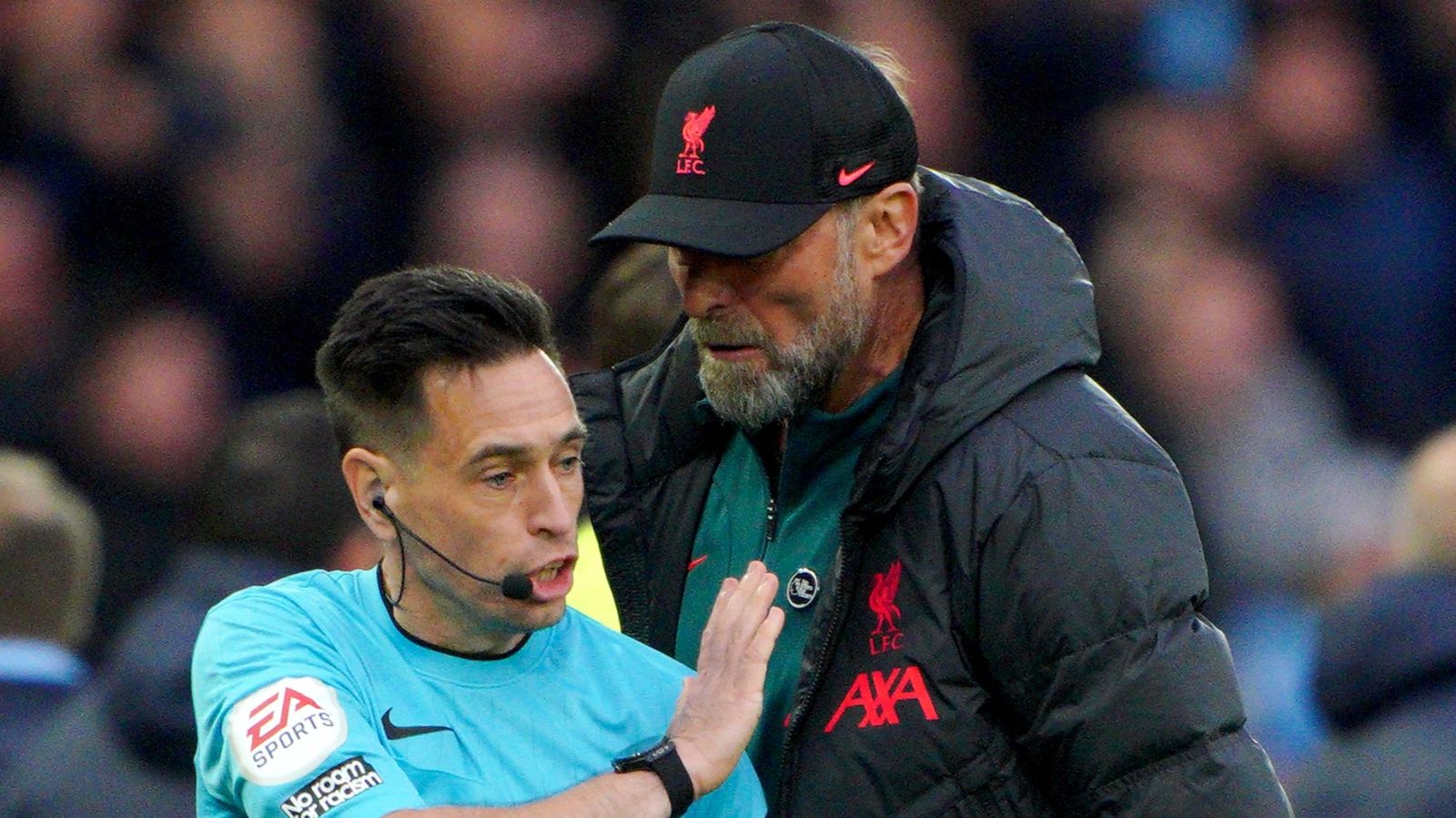 Liverpool's Klopp risks ban over feud with match referee –