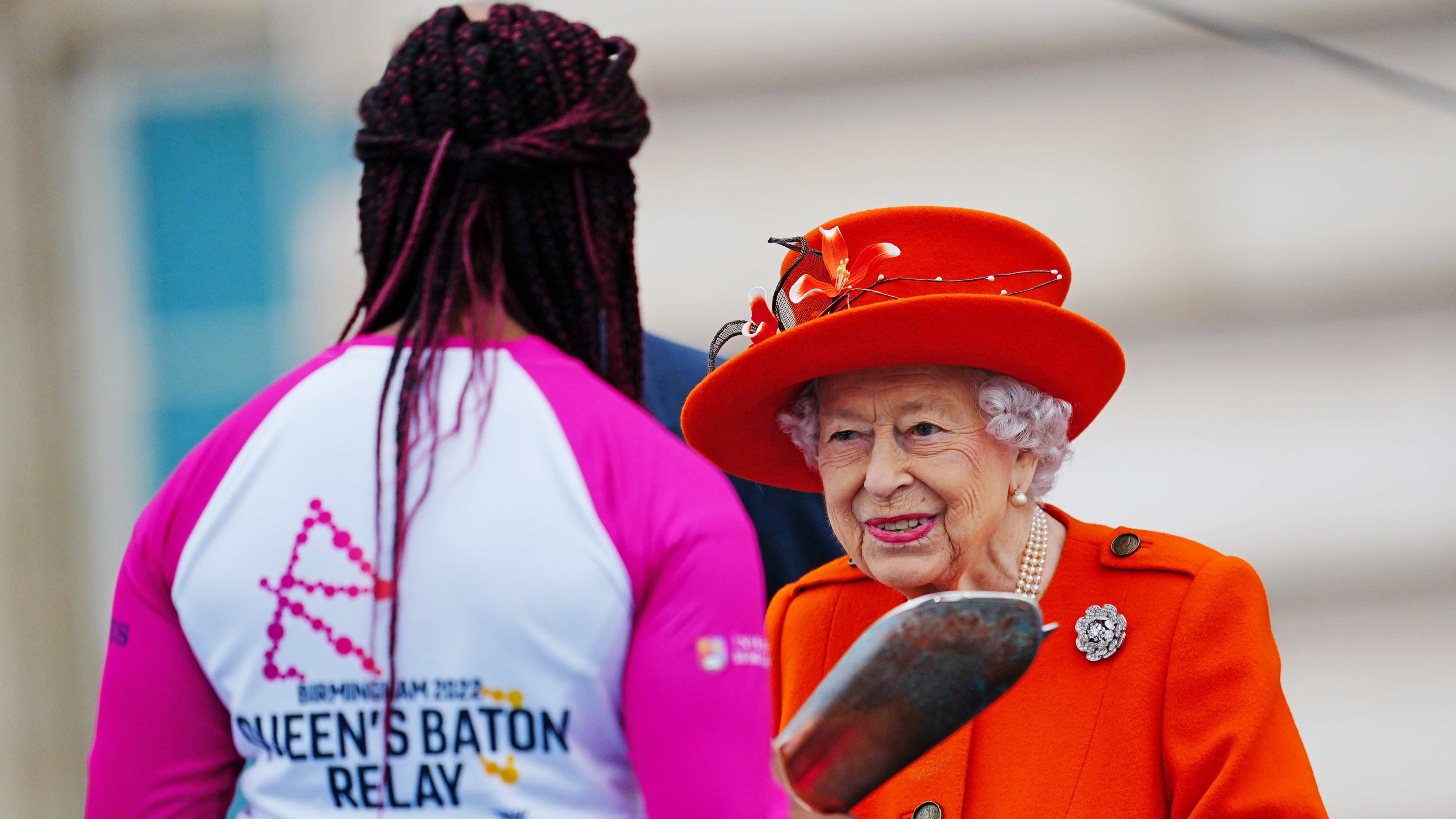 Queen return. Queen Elizabeth Dead. Queen Elizabeth Death. Birmingham 2022 Queens Baton relay. Королева на.анти.