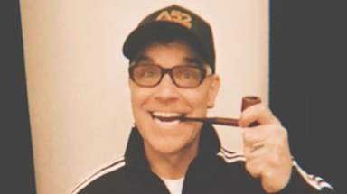 Robbie Williams bought Eric Morecambe’s glasses for £20,000 at auction