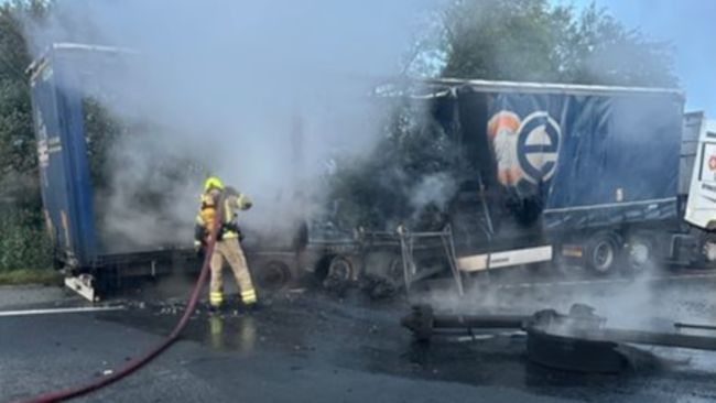 080925 LORRY FIRE