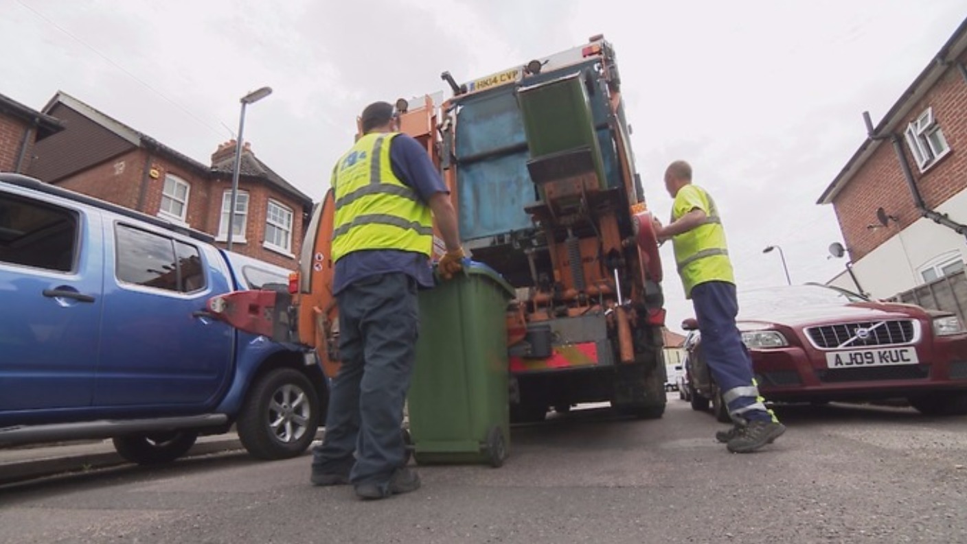 REPORT Southampton residents say fortnightly bin collections aren't working ITV News Meridian