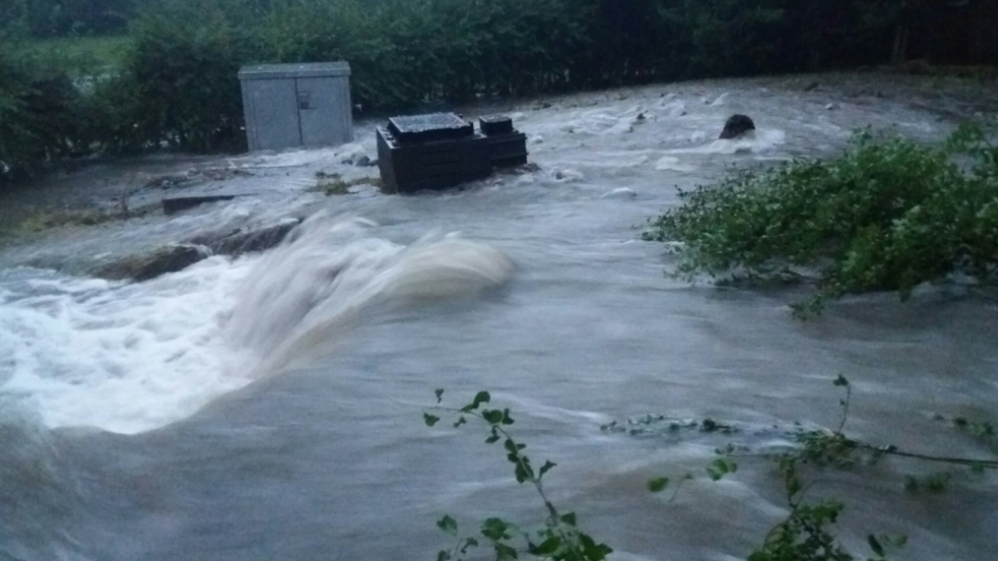 Tens Of Thousands Of Bristol Homes Without Water Itv News West Country