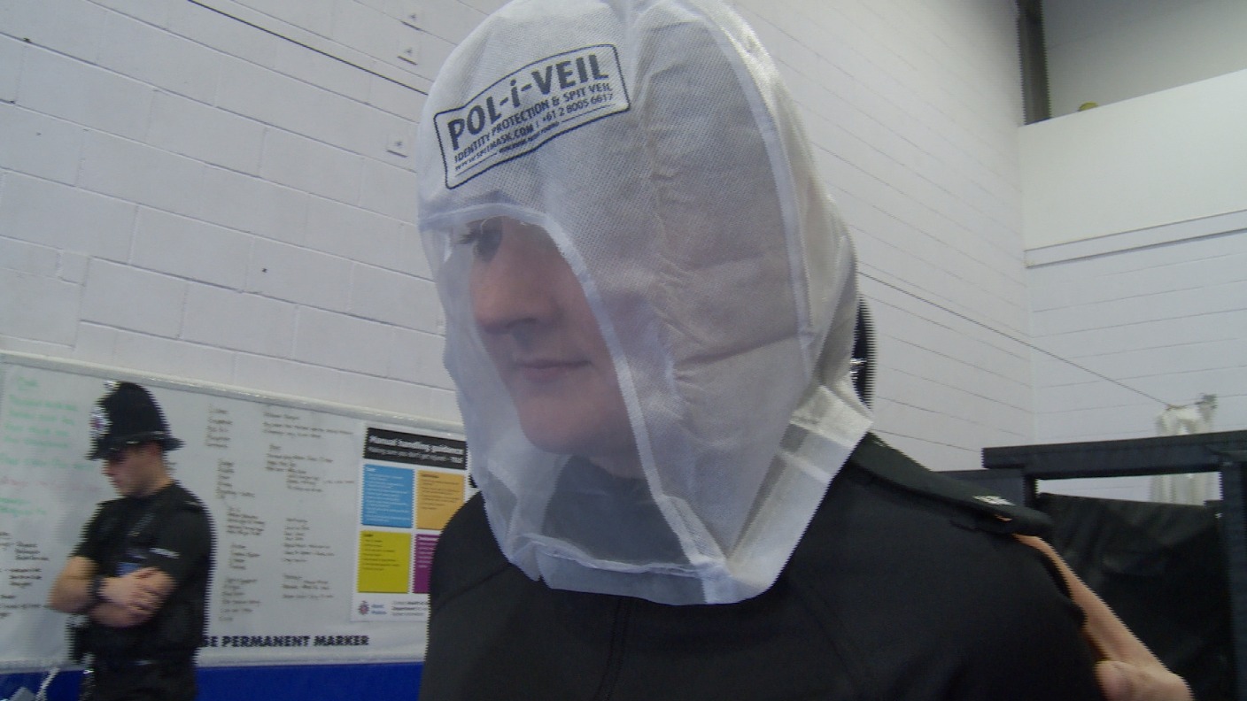 Every Police Officer To Carry Spit Hoods In Kent Itv News Meridian 