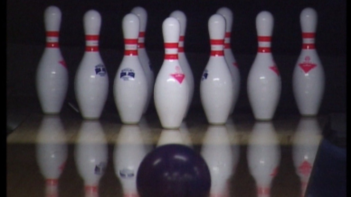 Guernsey's ten pin bowling team face Island Games setback following