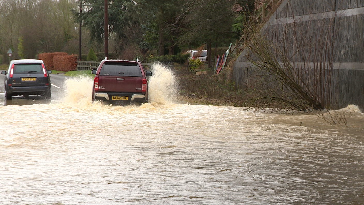 Flood warnings as heavy rain and snow falls in the Anglia region | ITV ...