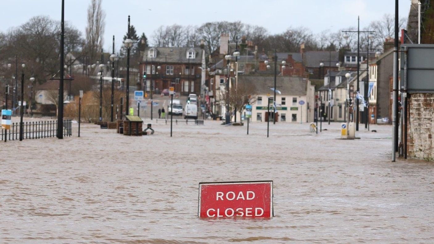 Storm Georgina: More flooding hits Dumfries | ITV News Border