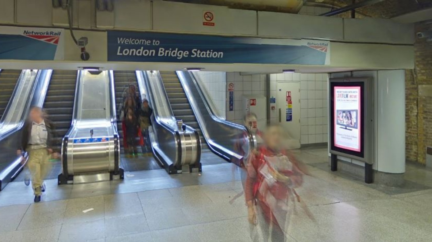 Three arrests after stabbing on London Underground platform | ITV News ...