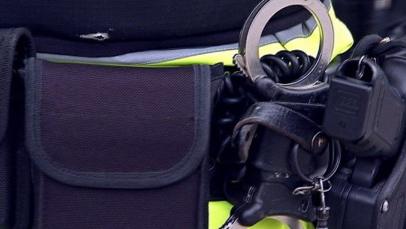 Man wielding machete arrested in Belfast UTV ITV News