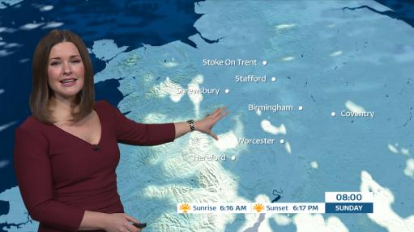 West Midlands Weather: Snow showers through the morning | ITV News Central