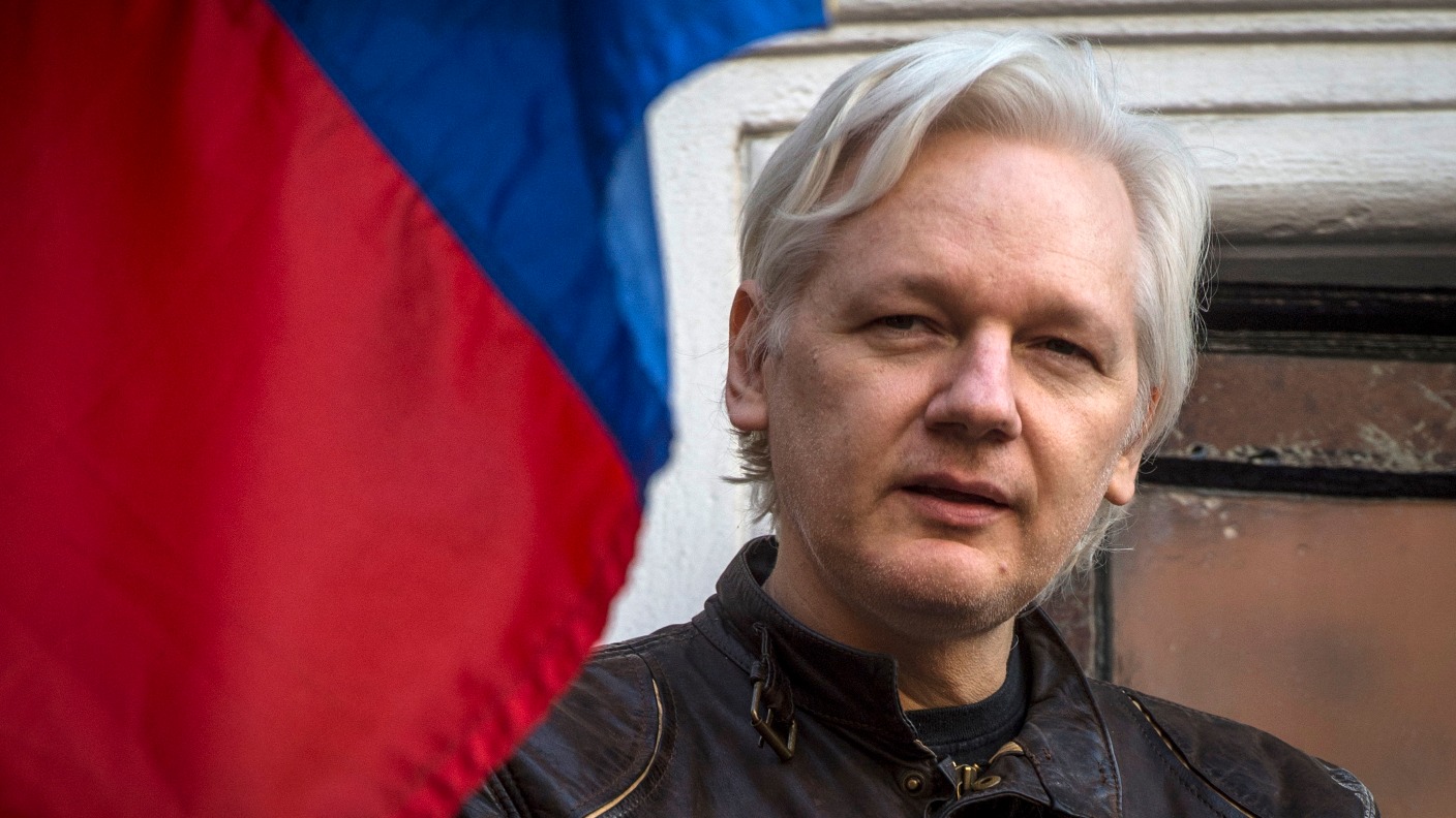 Julian Assange has internet access cut off by Ecuador government | ITV News