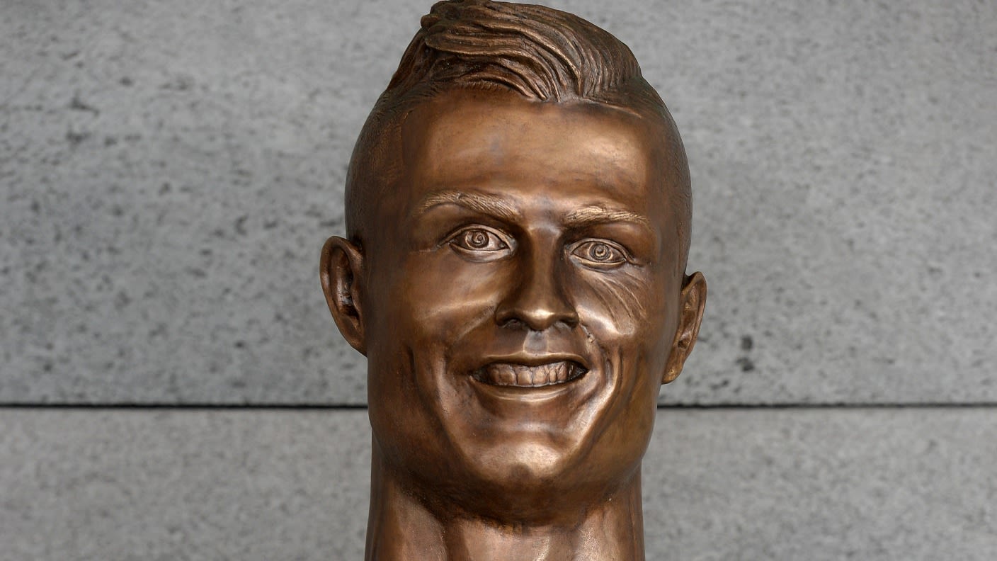Ronaldo statue: Sculptor Emanuel Santos takes another shot at bust