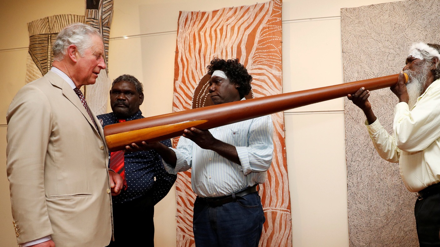 Prince Charles Is Blessed By Aboriginal Leaders On Australia Tour Itv