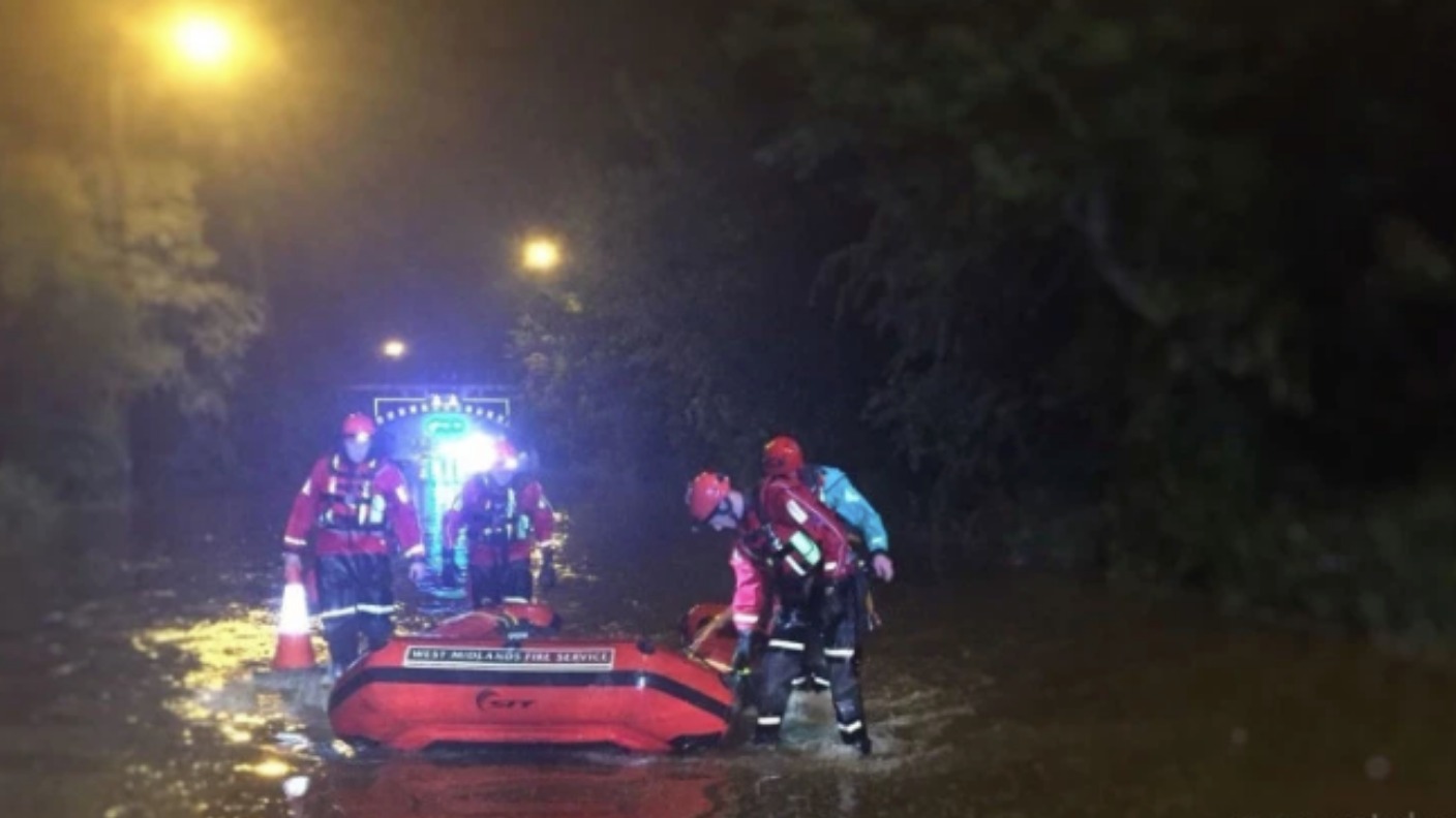 Man in his 80s dies following flash flooding in Walsall | ITV News Central