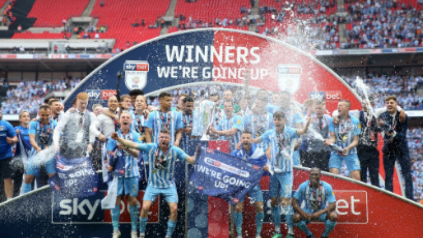 Coventry promoted to League One after play-off final win | ITV News Central